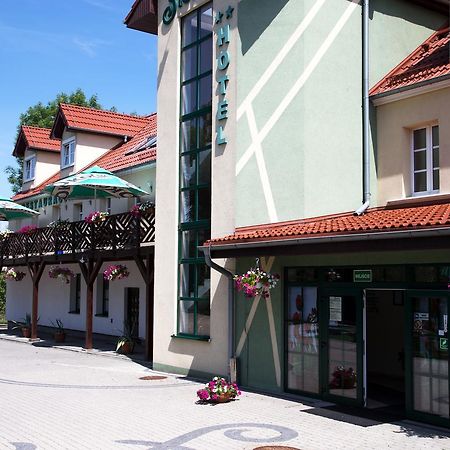 Centrum Restauracyjno-Hotelowe Florres Pawłowiczki Εξωτερικό φωτογραφία