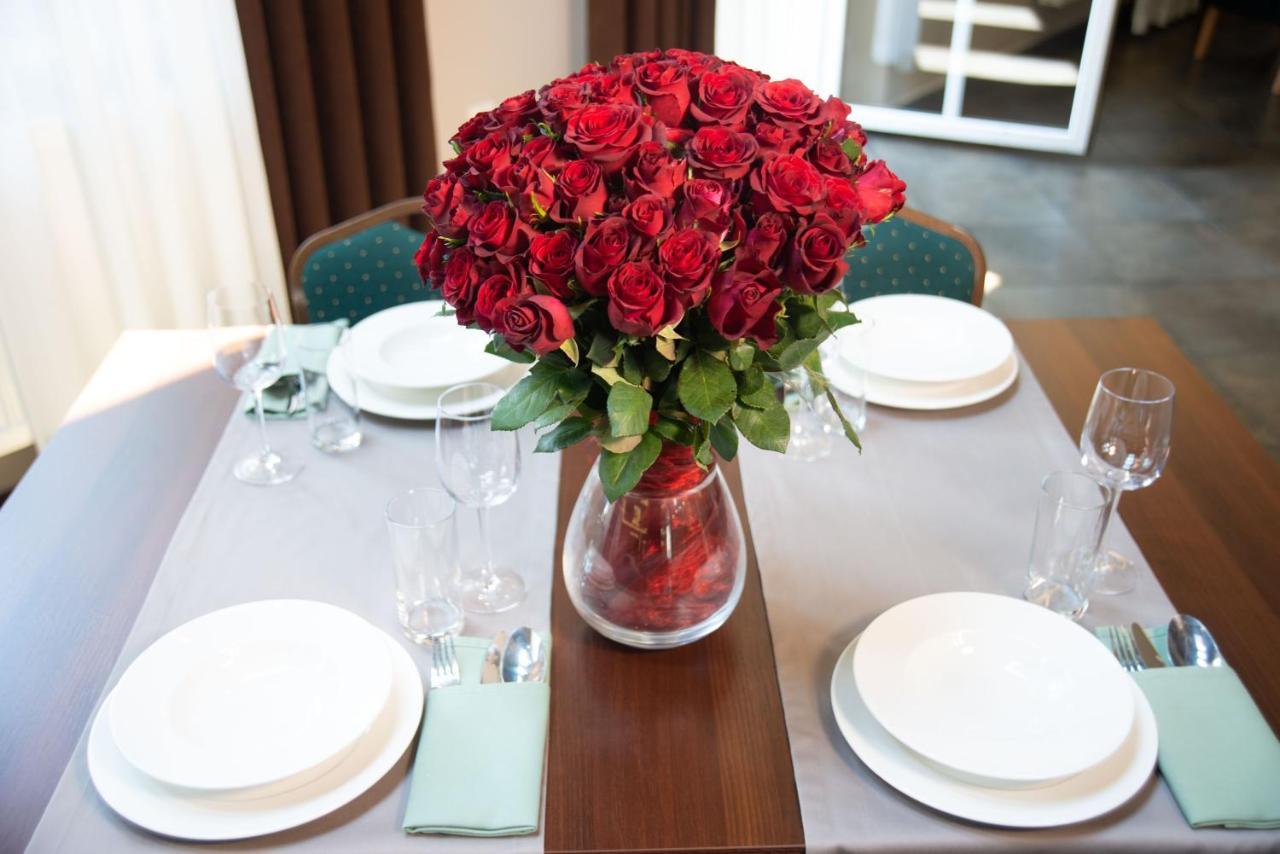 Centrum Restauracyjno-Hotelowe Florres Pawłowiczki Εξωτερικό φωτογραφία