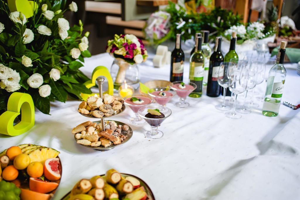 Centrum Restauracyjno-Hotelowe Florres Pawłowiczki Εξωτερικό φωτογραφία